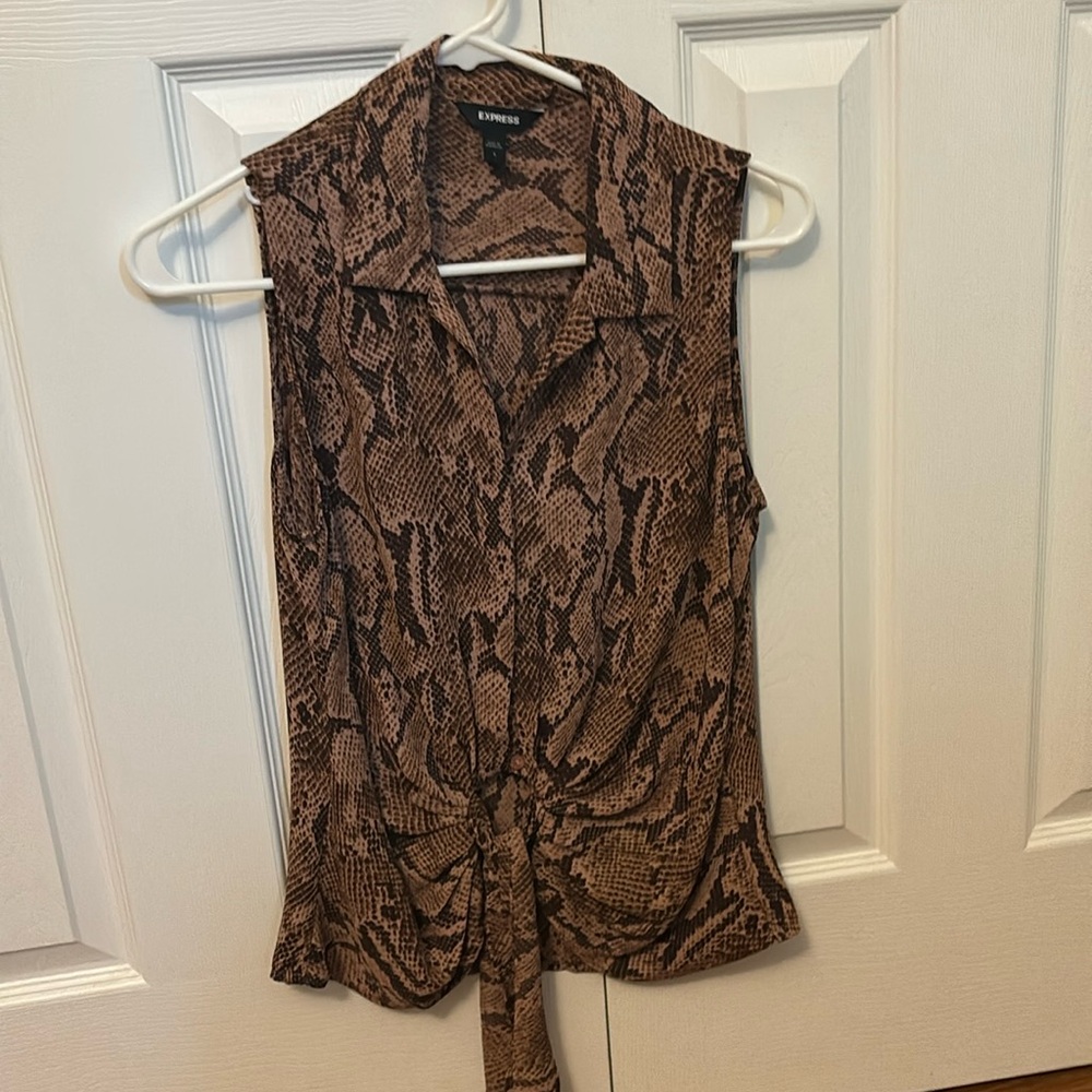 Express Brown Snakeskin Portofino ring tie detail at bottom Small